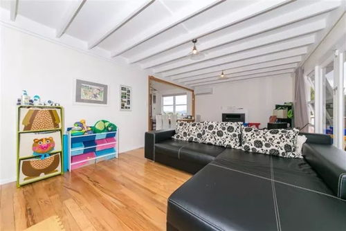 西區Massey 4房靜街住宅 翻新廚房浴室，出租潛力大，近購物中心與高速，自住投資兩相宜